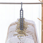 Plastic Clothes Hanger with Hook