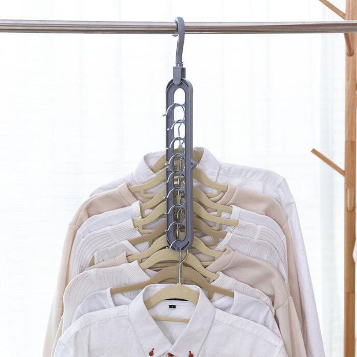 Plastic Clothes Hanger with Hook