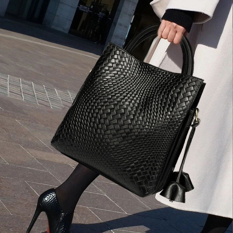 Qiandian Large Leather Women’s Handbag